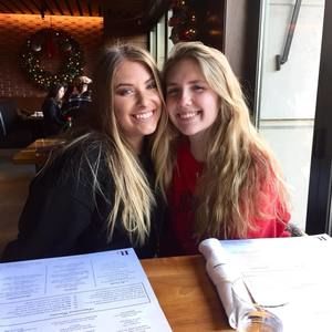 Meet your Posher, Casey